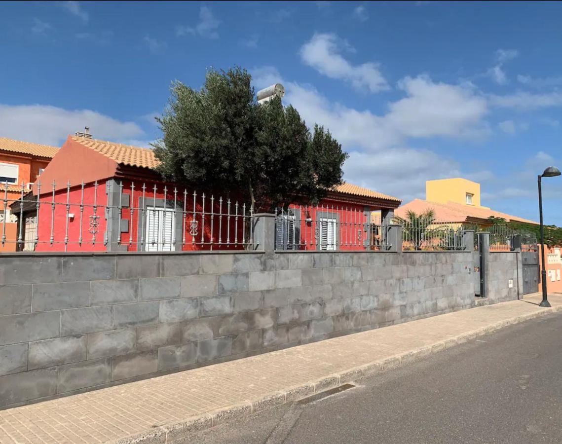 Casa Madriu, Villa De Lujo En Zona Residencial Corralejo Exterior foto