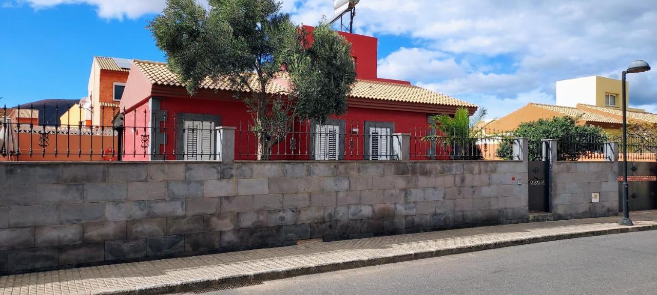 Casa Madriu, Villa De Lujo En Zona Residencial Corralejo Exterior foto